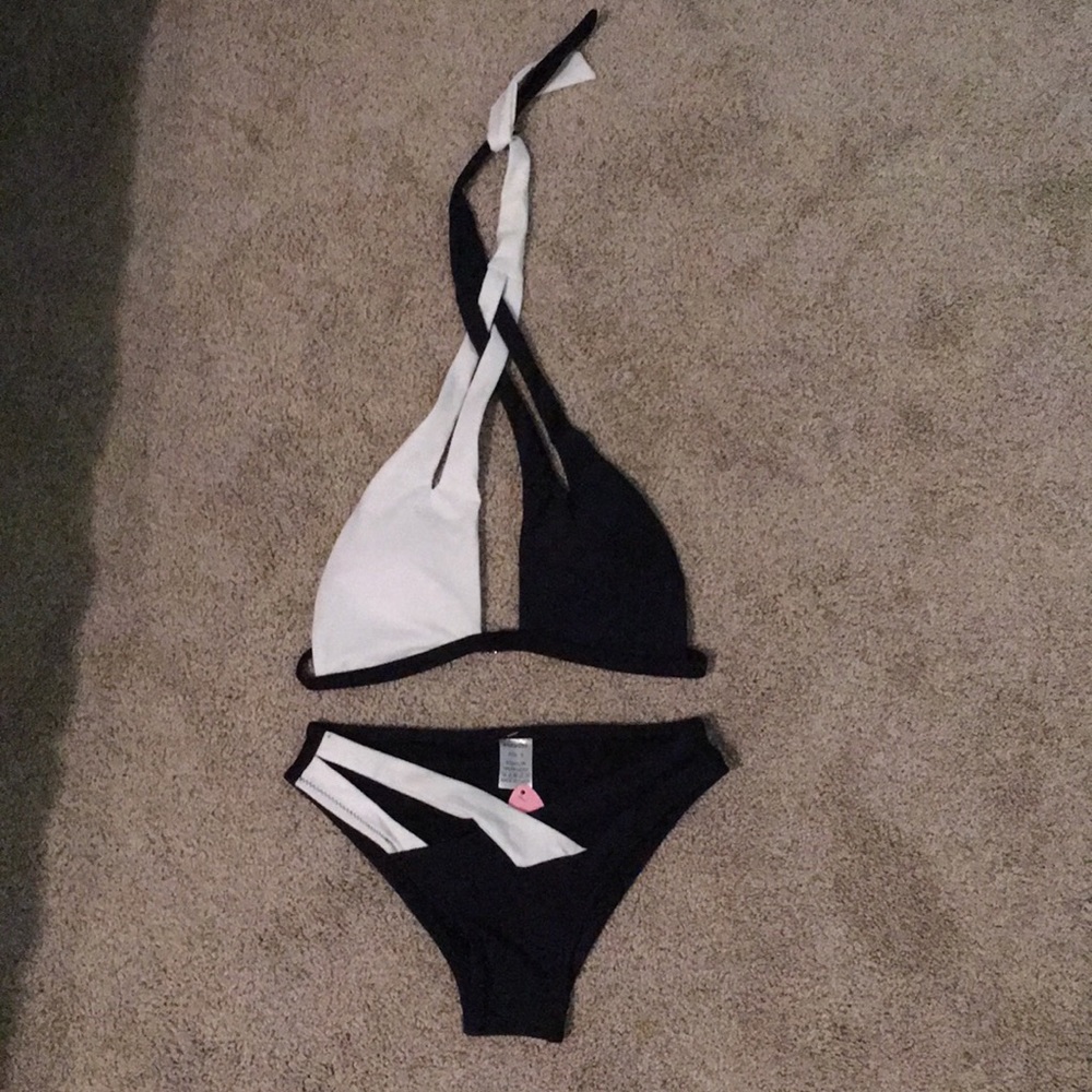Black and white Anemone bikini